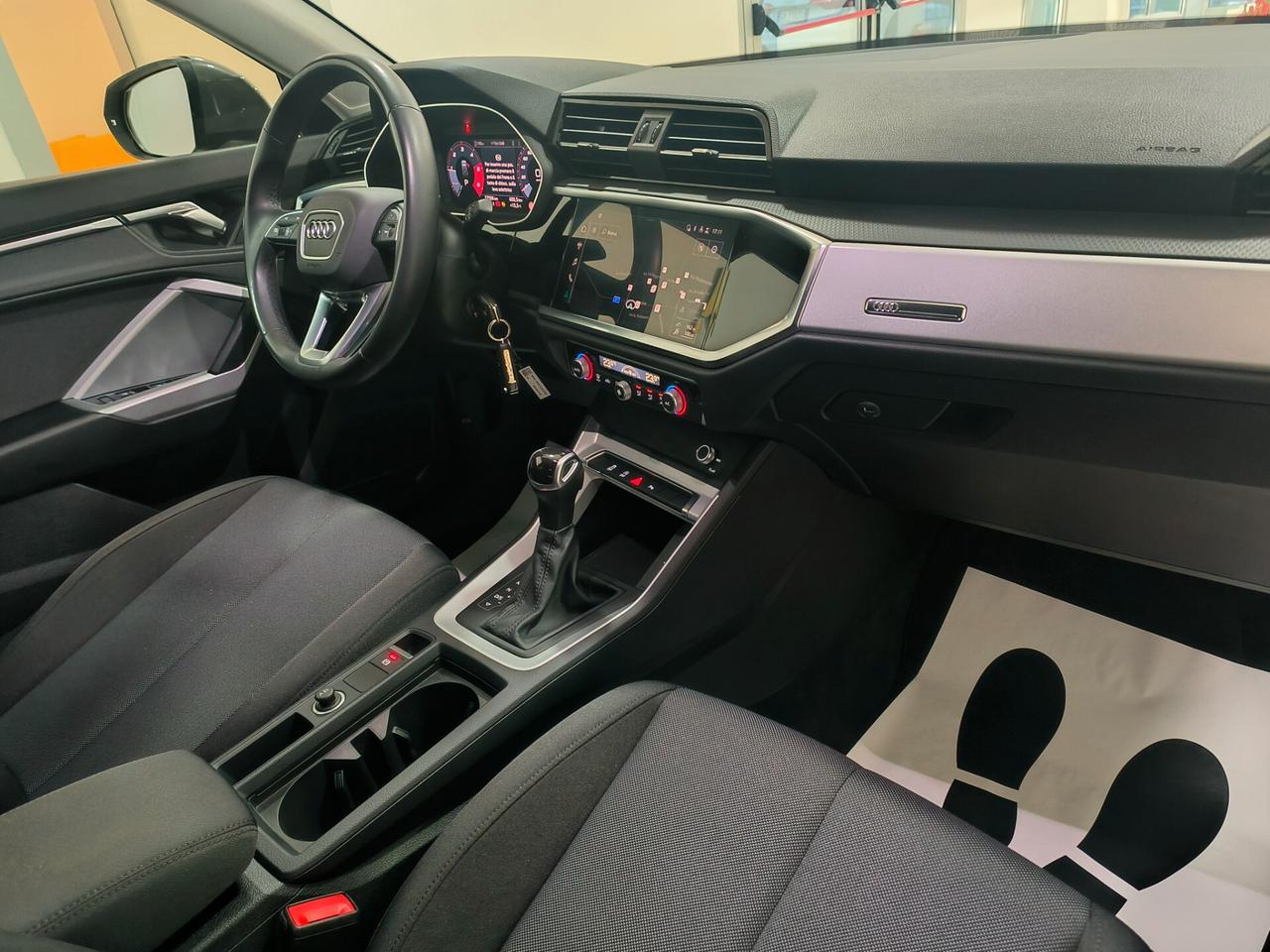 Audi Q3 35 TDI S tronic Business