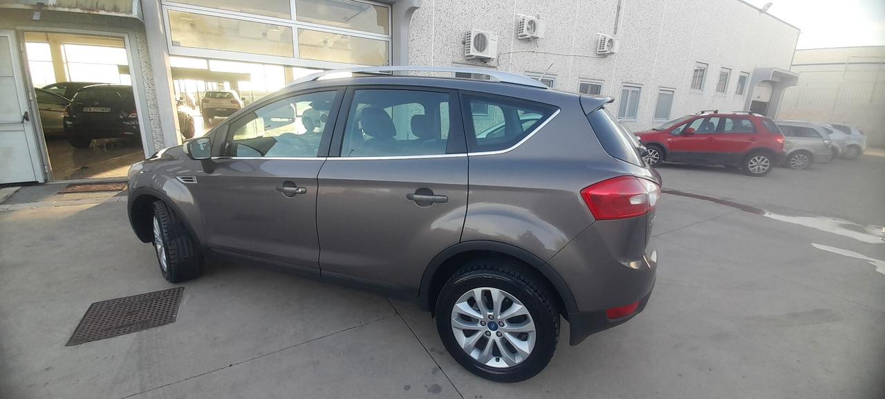 Ford Kuga 2.0 TDCI 163 CV 4WD Powershift Titanium
