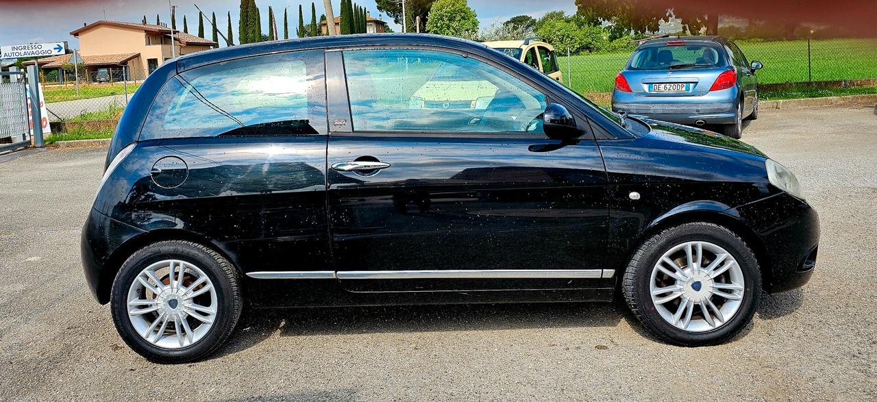 Lancia Ypsilon 1.4 Unyca Ecochic GPL