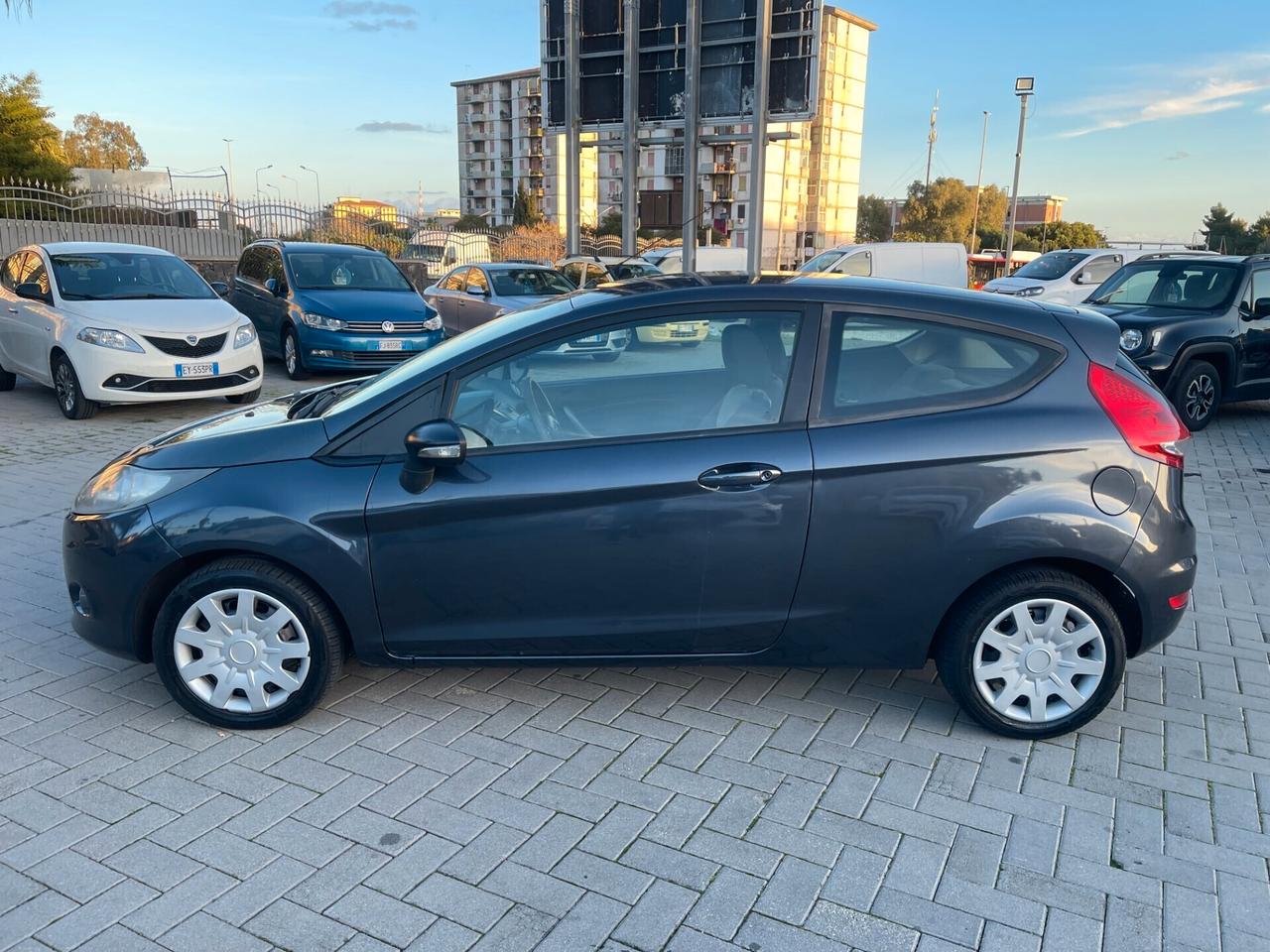 Ford Fiesta 1.2 82cv