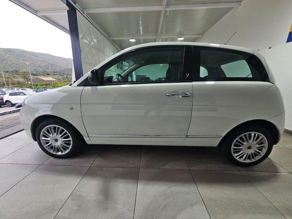 Lancia Ypsilon 1.3 MJT 75 CV Platinum