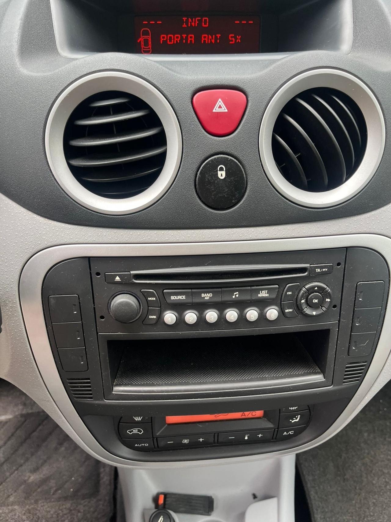 Citroen C3 1.4 HDi 70CV Cashmere