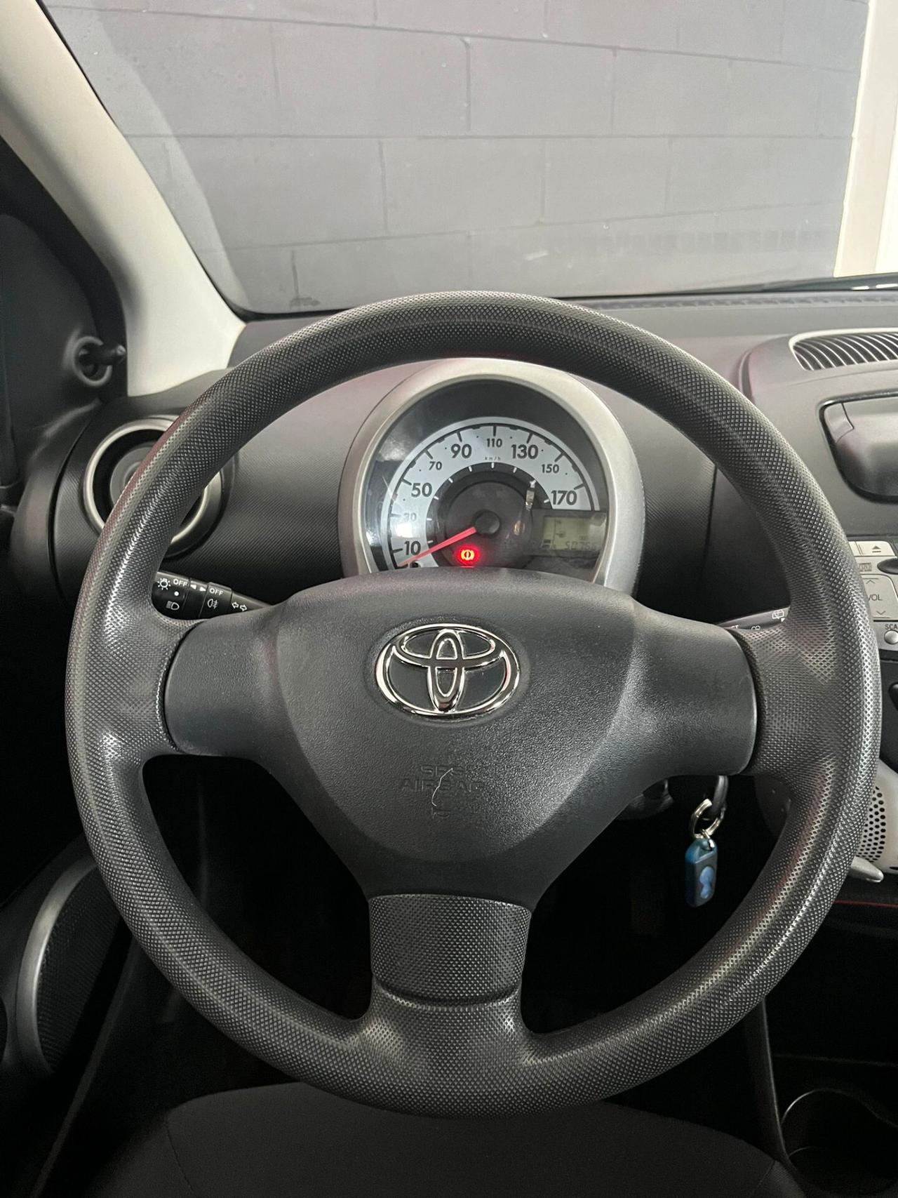 Toyota Aygo 1.0 12V VVT-i 5 porte Active Connect