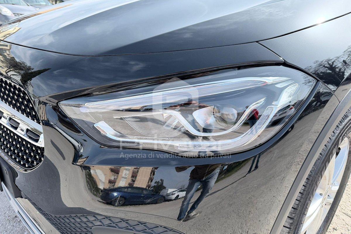 MERCEDES GLA 180 d Automatic Business