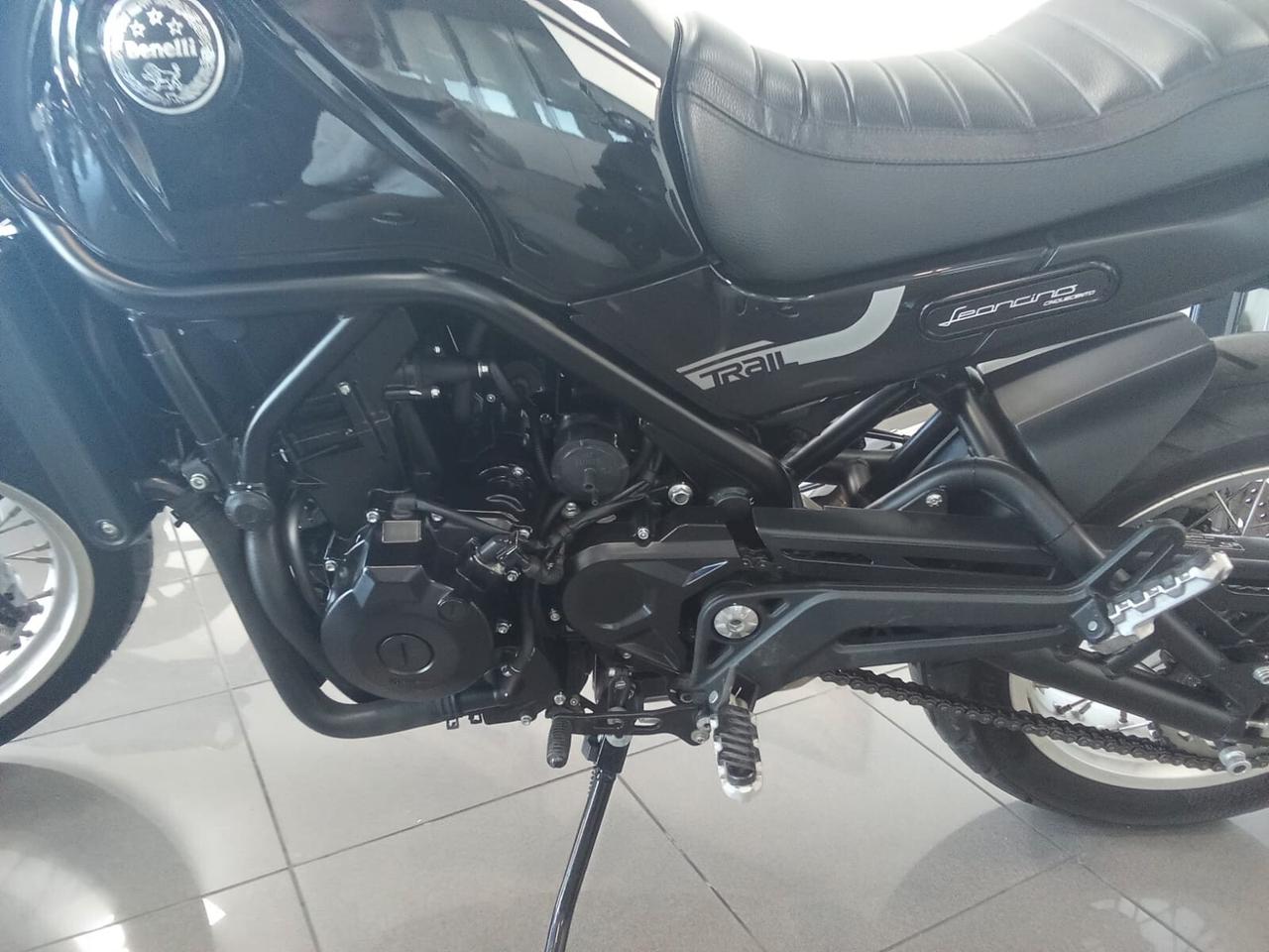 Benelli Leoncino 500 TRAIL