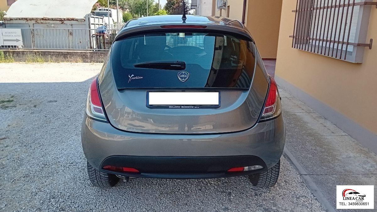 LANCIA - Ypsilon 1.2 benzina / gpl - ok neopatentati