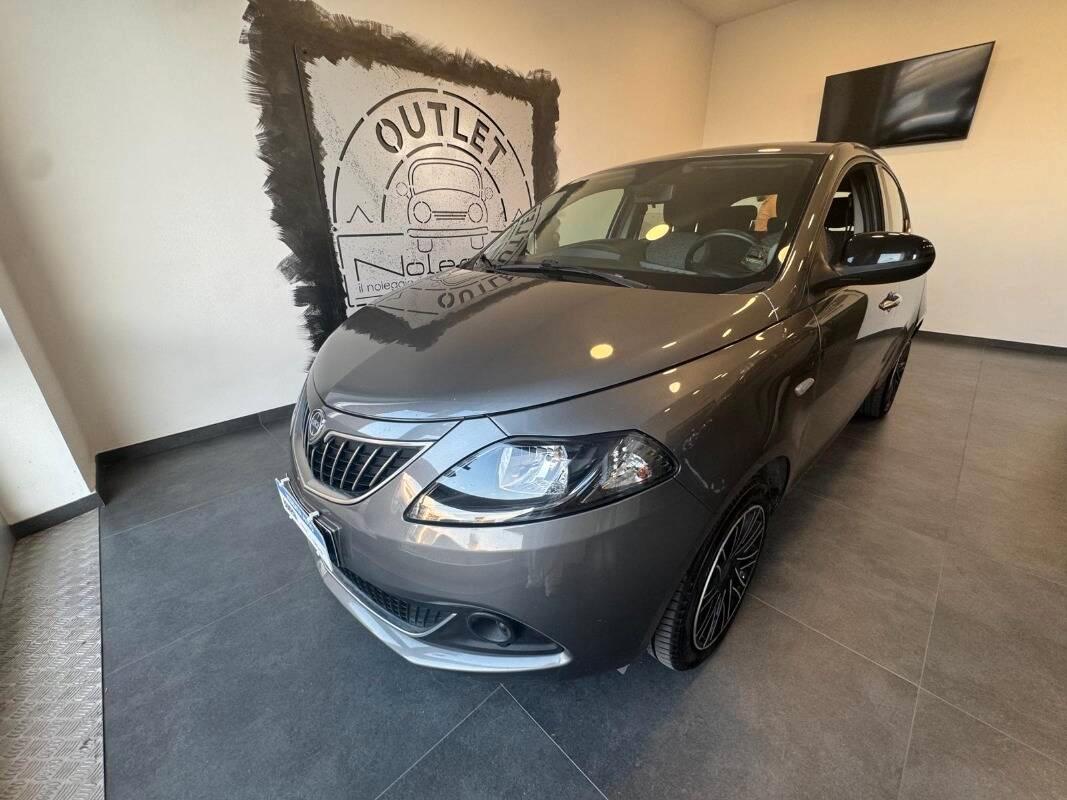 Lancia Ypsilon III 1.0 firefly hybrid Silver Plus s&s 70cv
