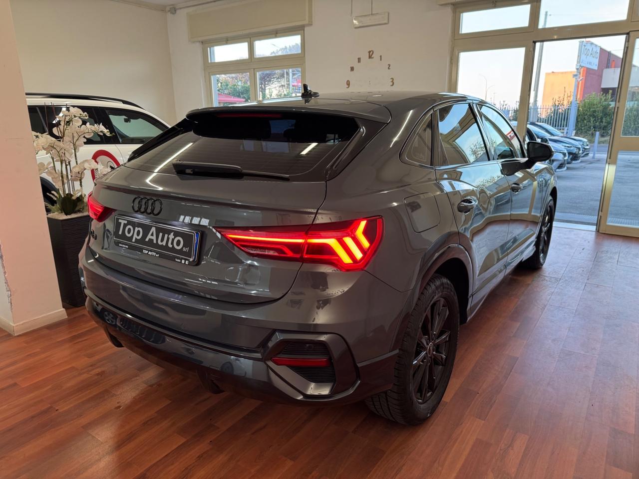 AUDI Q3 SPB 35 TDI S TRONIC IDENTITY BLACK - MY21