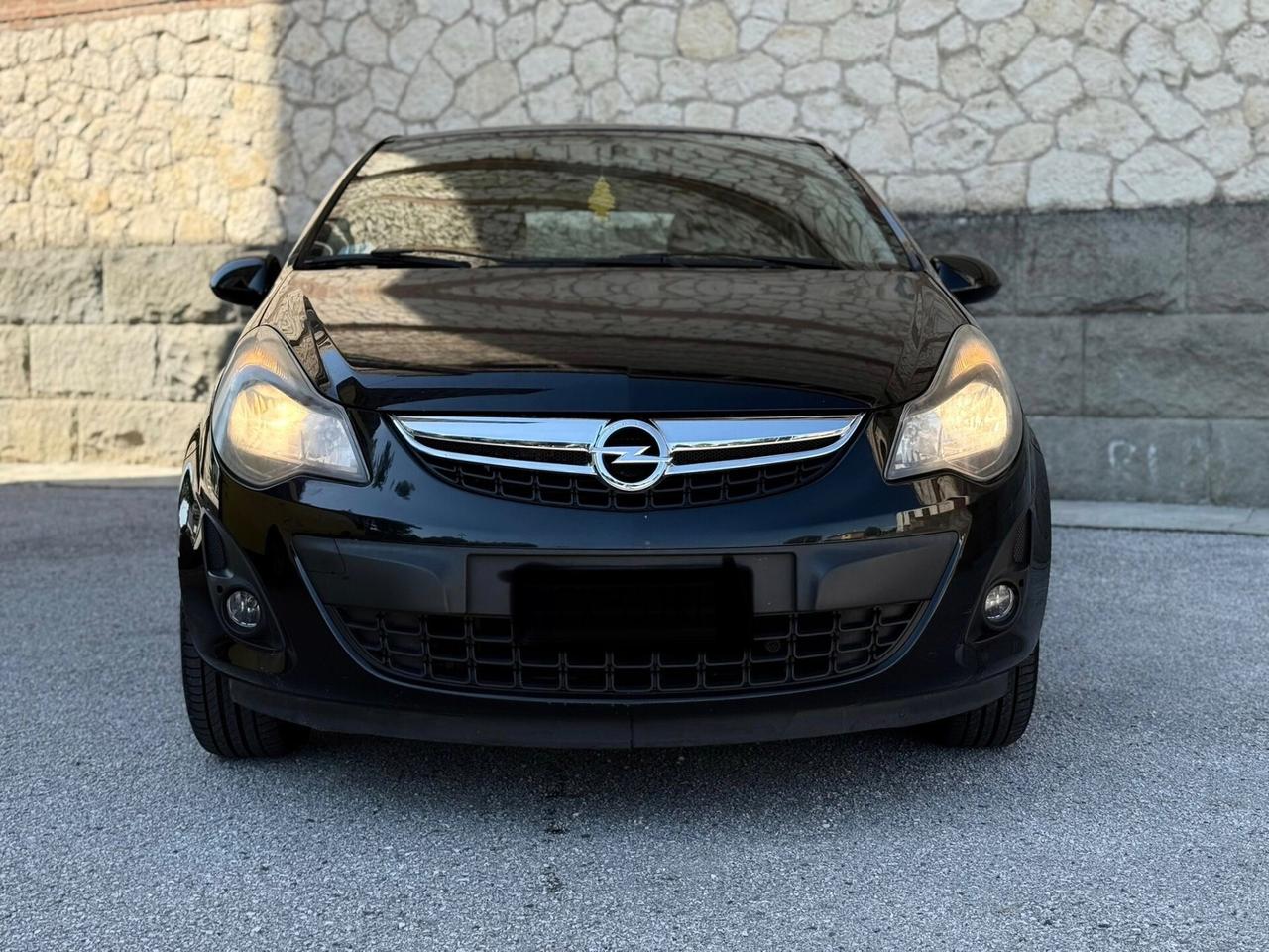 Opel Corsa 1.2 3 porte Edition