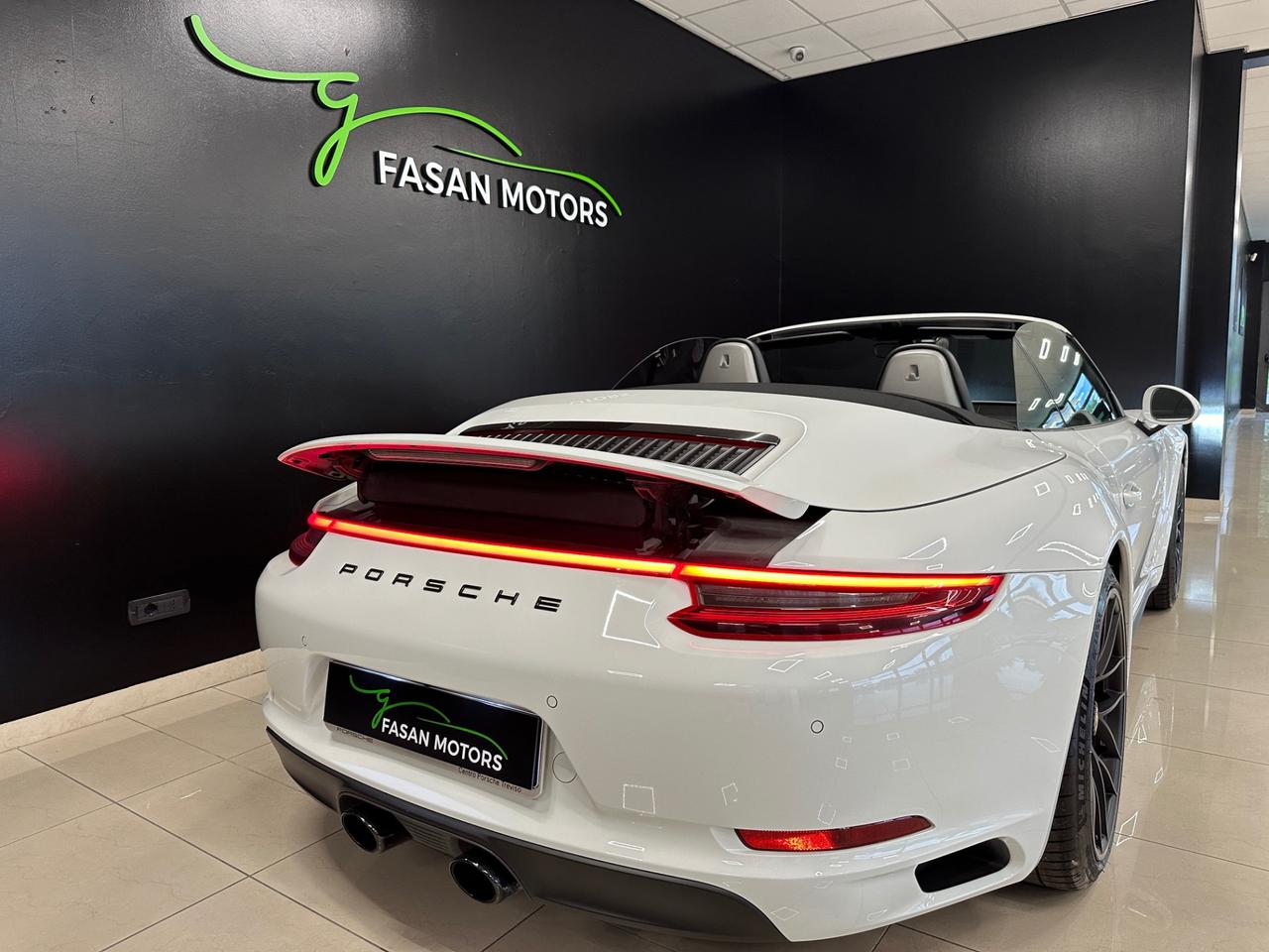 Porsche 911 Cabrio 3.0 Carrera 4 GTS auto