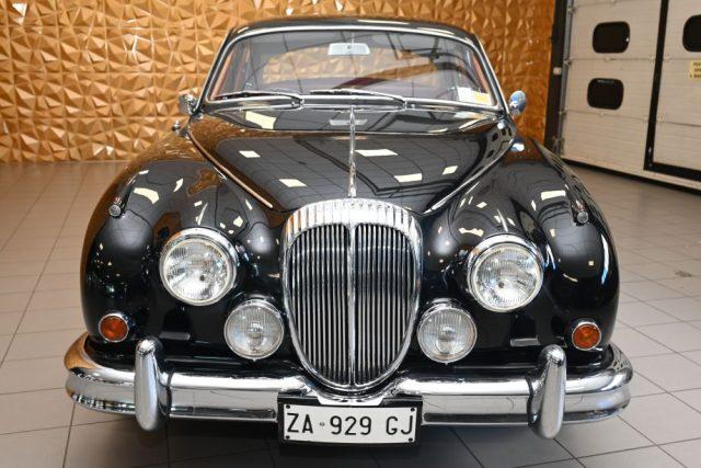 DAIMLER Sovereign 2.5 V8 AUTO GUIDA A DESTRA PERFETTA ITALIANA NUOVA