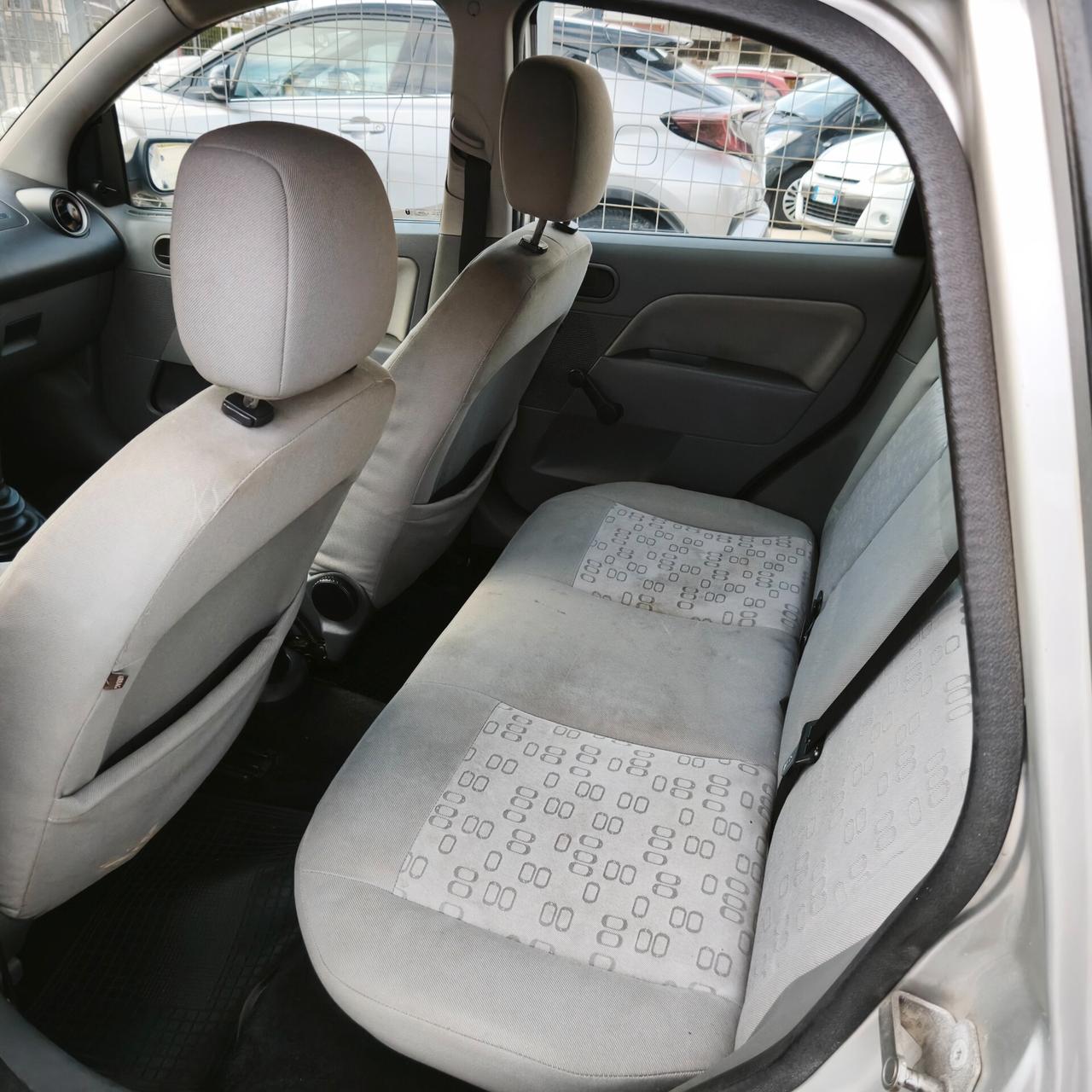 Ford Fiesta 1.4 TDCi 5p. Ghia