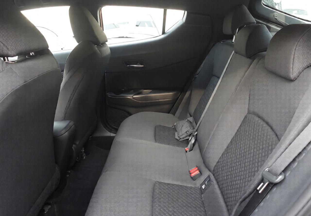 Toyota C-HR 1.8 Hybrid E-CVT Lounge