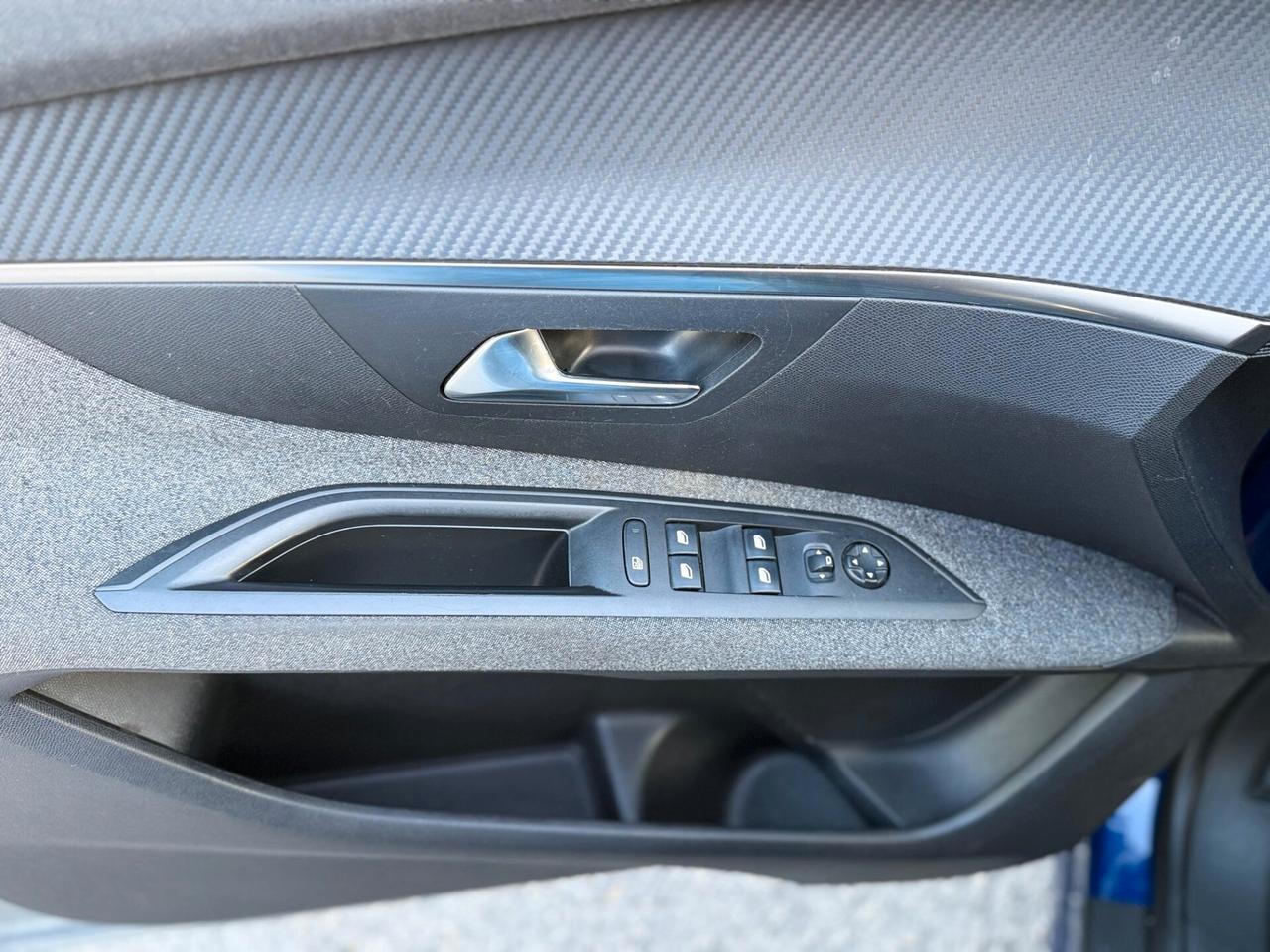 Peugeot 3008 BlueHDi 120 S&S Business