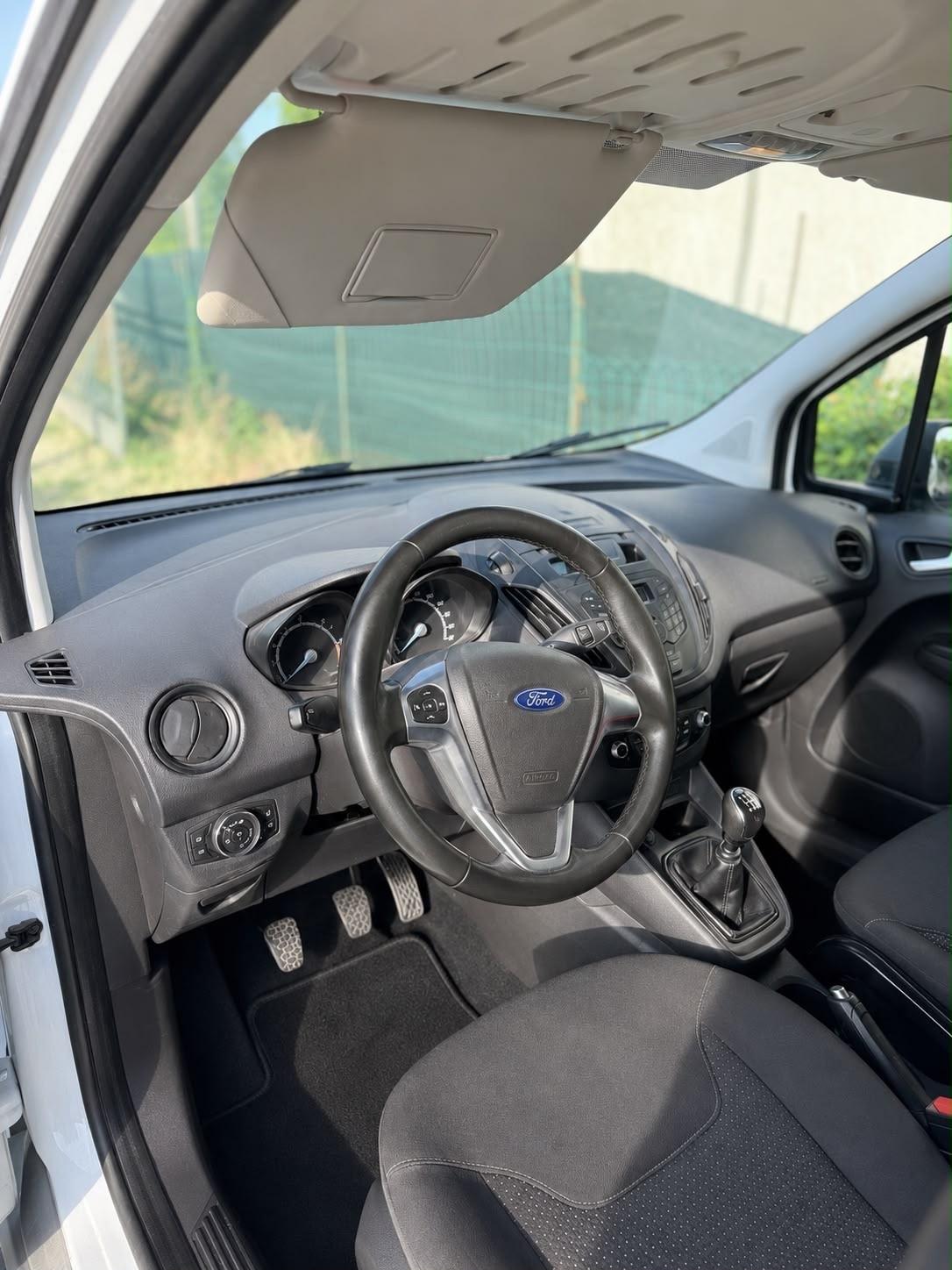 Ford Transit Courier 1.5 TDCi 75CV Van Trend