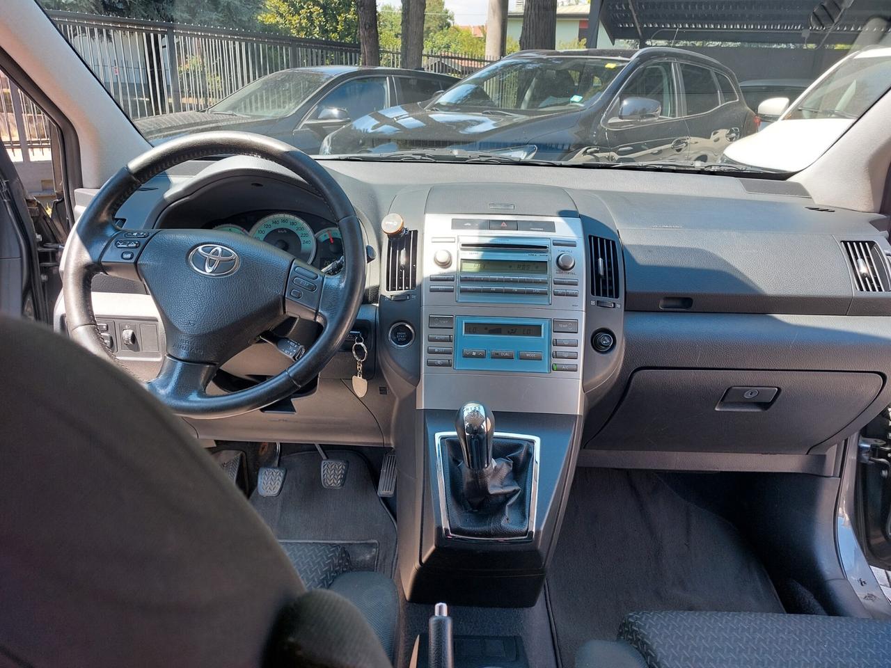 Toyota Corolla Verso 2.2 16V D-4D meccanica perfetta