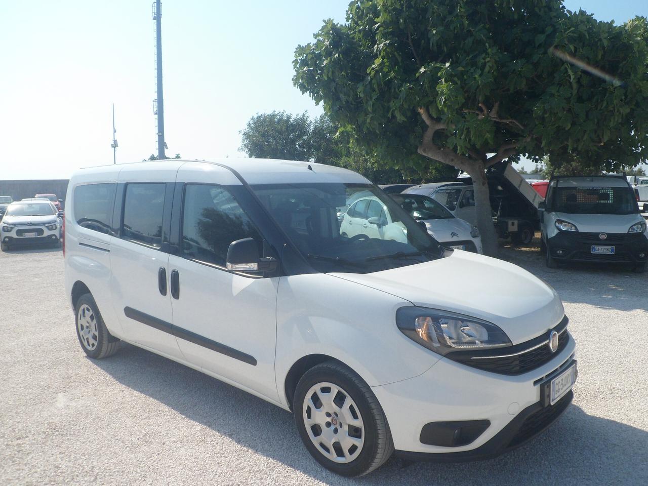 Fiat Doblo 5 posti maxi autocarro