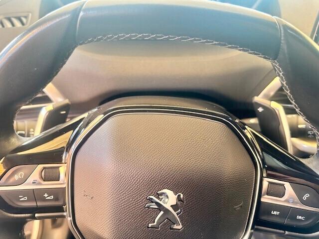 Peugeot 3008 BlueHDi 130 S&S EAT8 Allure