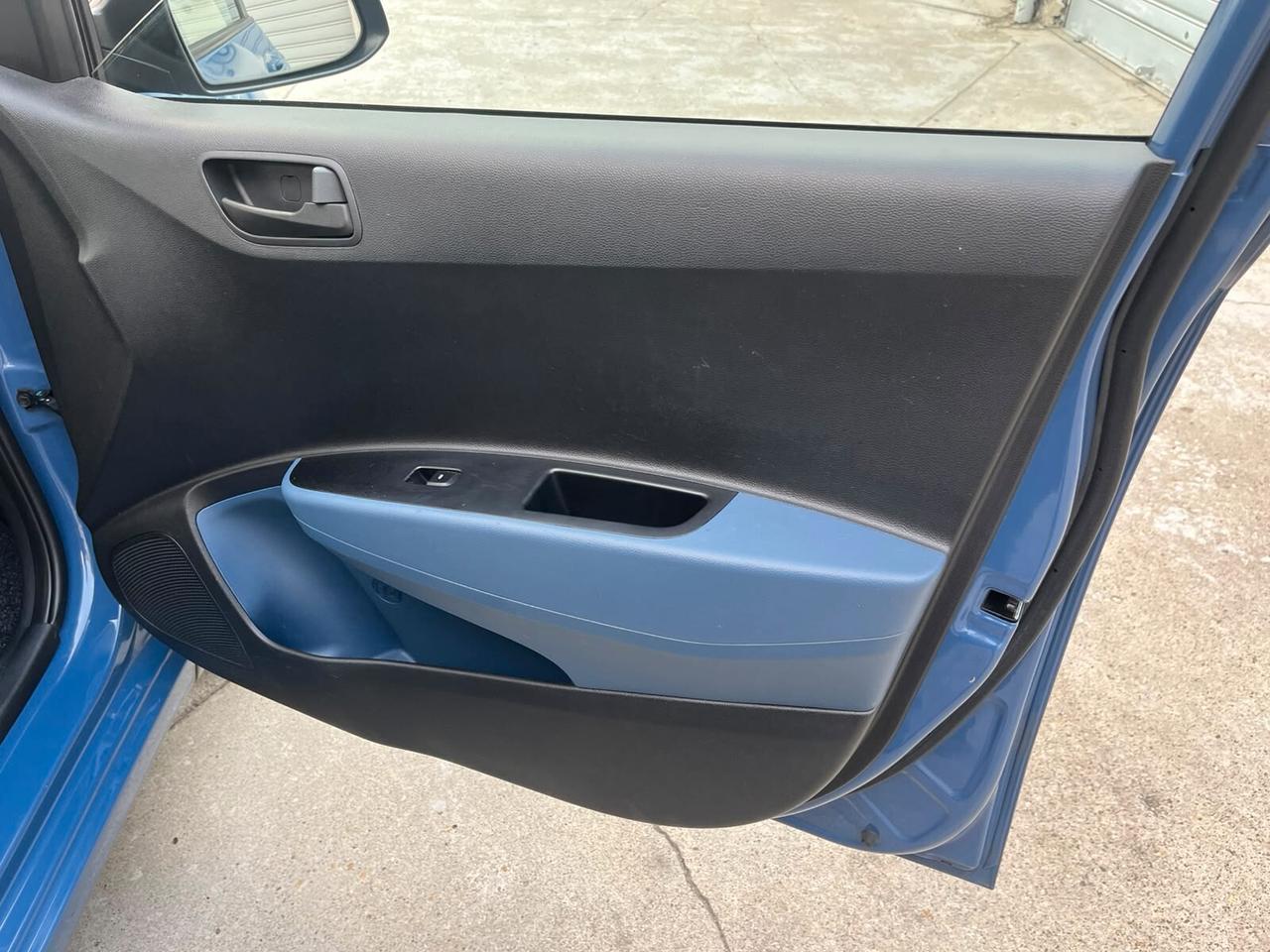 Hyundai i10 1.0 MPI Sound Edition