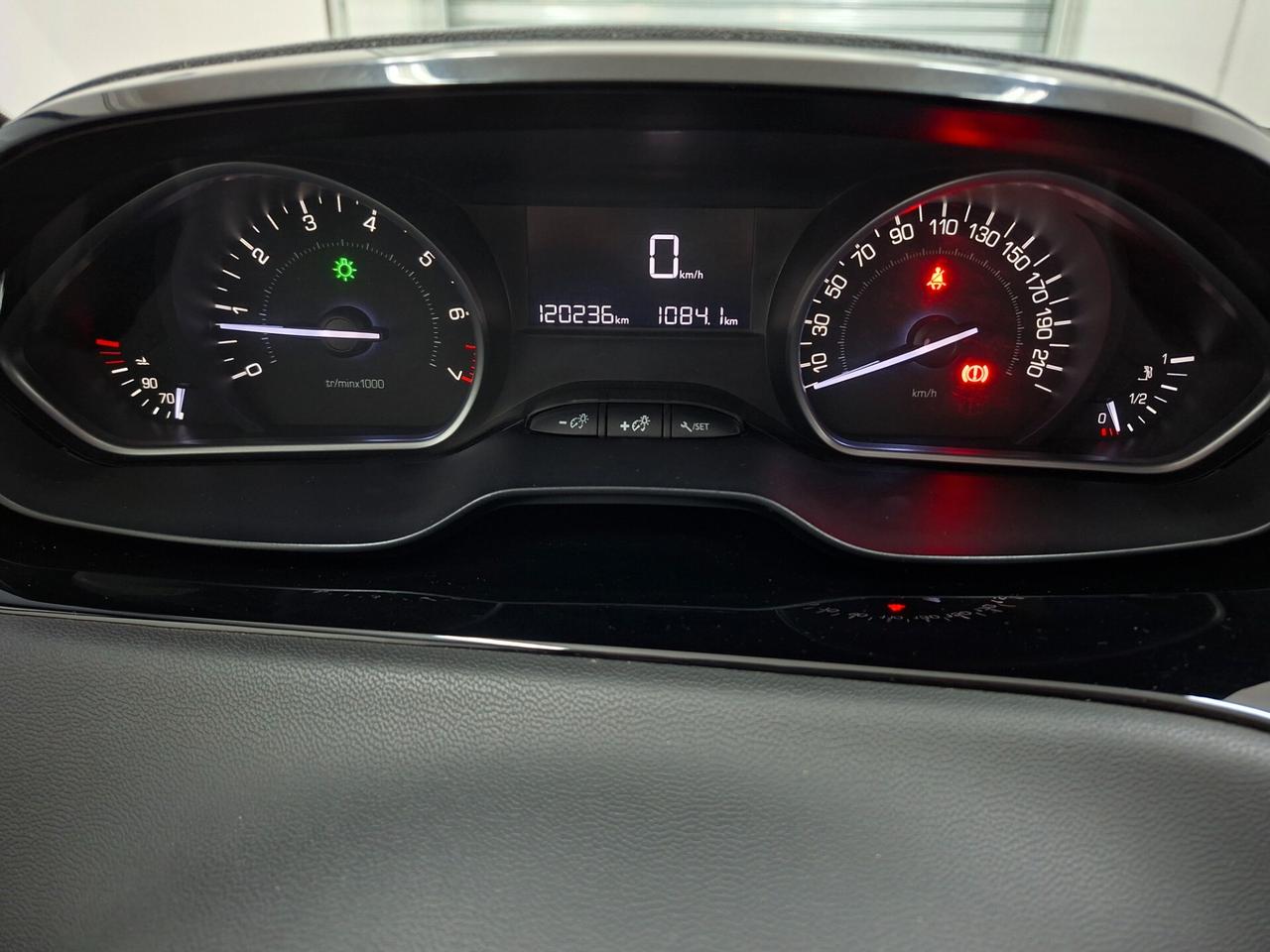 Peugeot 208 Allure 1.2 PureTech 82cv