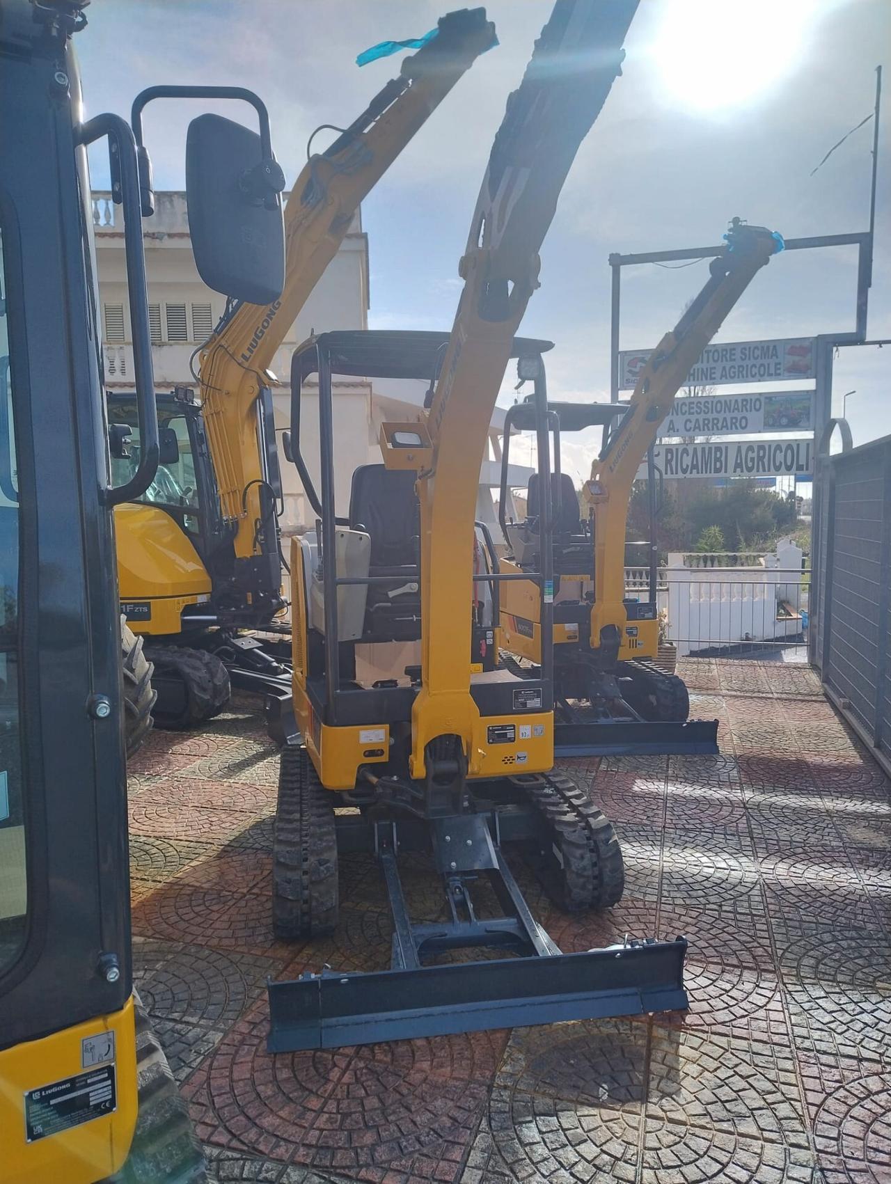Escavatore Nuovo LiuGong 9018F (18 Quintali)