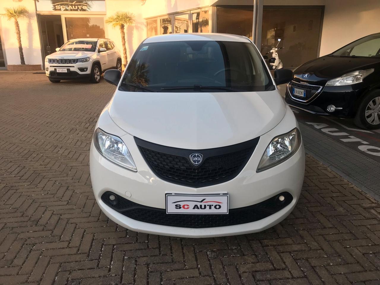 Lancia Ypsilon 1.2 69 CV 5 porte S&S Gold
