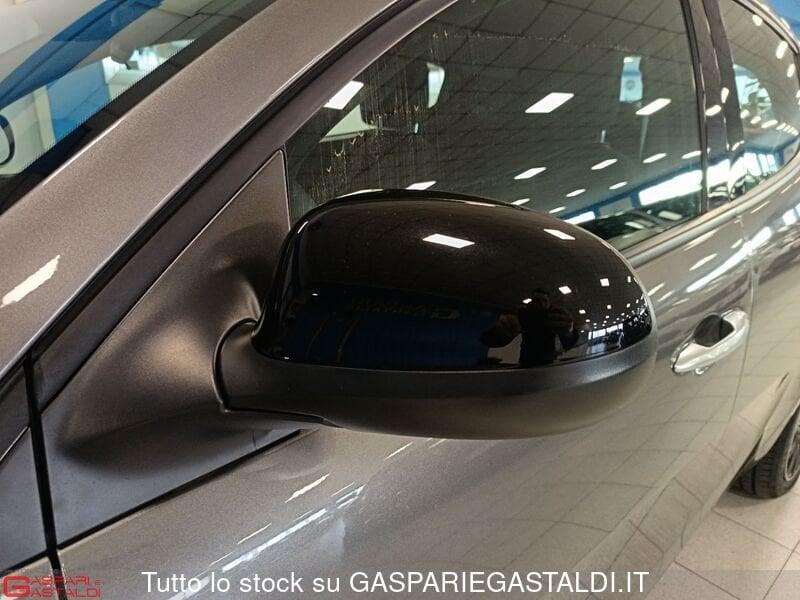 Lancia Ypsilon 1.0 FireFly 5 porte S&S Hybryd Gold