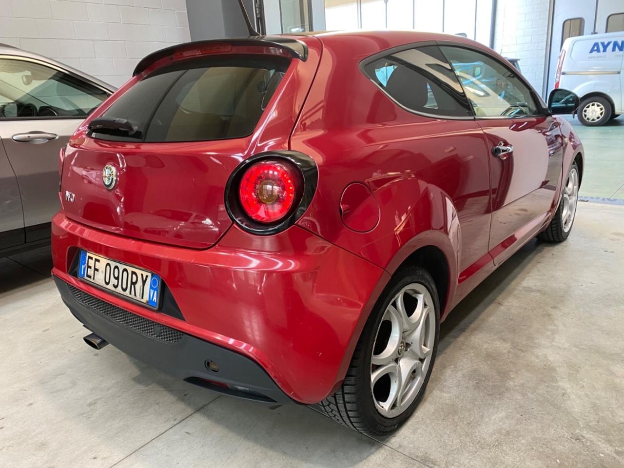 Alfa Romeo MiTo 1.6 JTDm 16V Distinctive Sport Pack