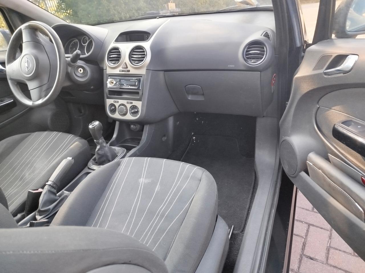 Opel Corsa 1.2 3 porte