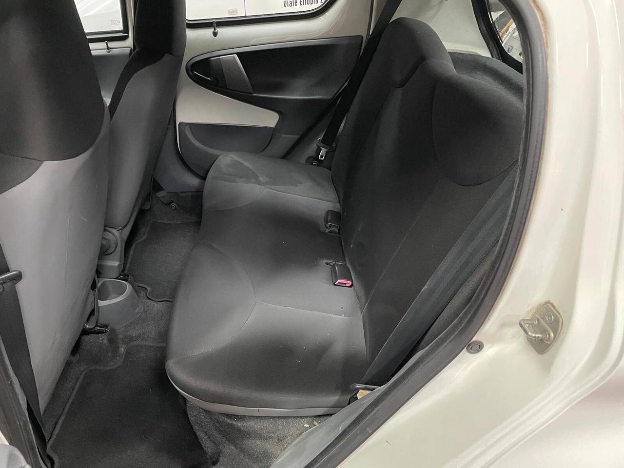 Toyota Aygo 1.0 12V VVT-i 5 porte Sol Connect