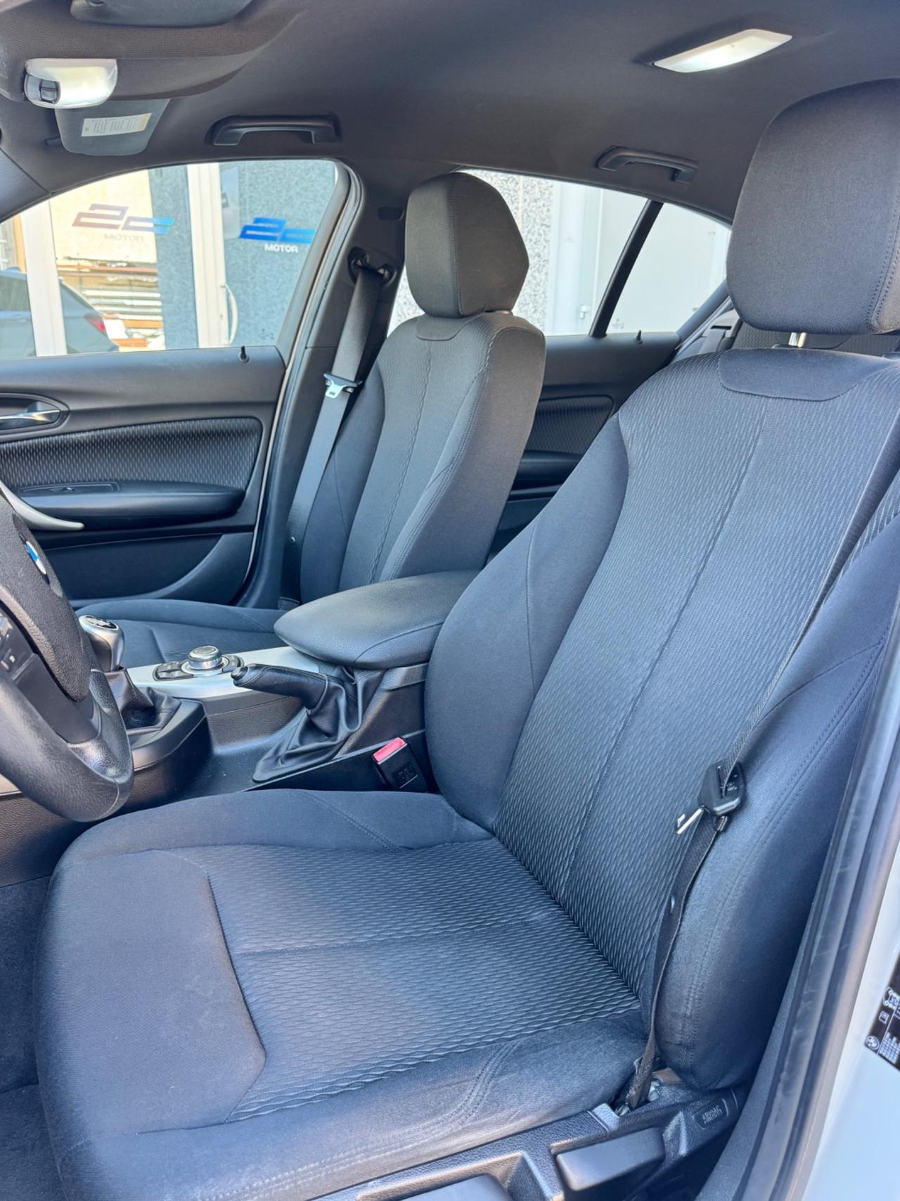 Bmw 118 118d 5p. Unique