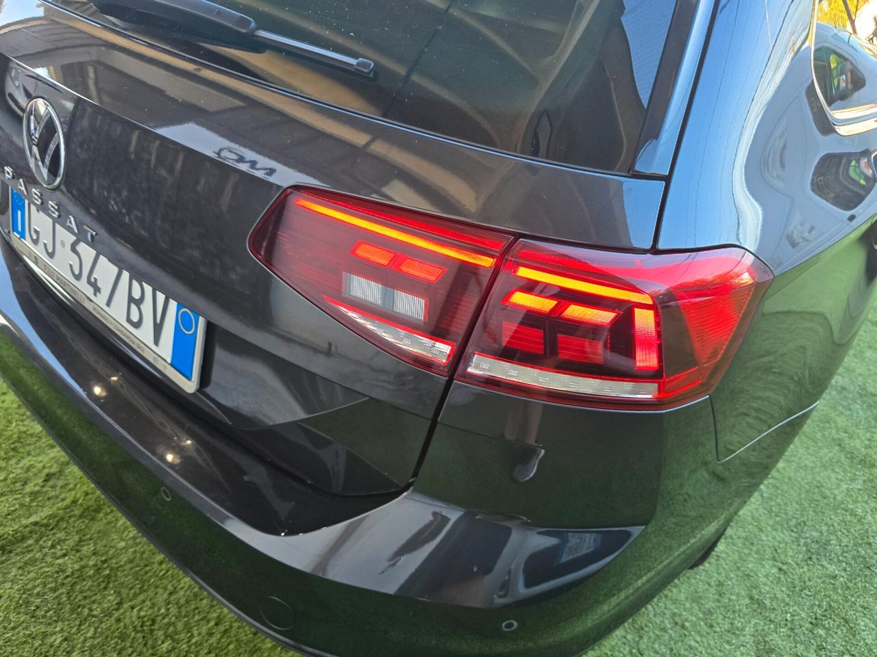 VW Passat Variant 2.0 TDI 150CV -2022