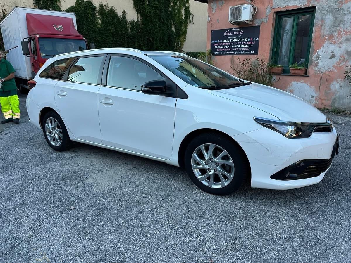 Toyota Auris Touring Sports 1.6 D-4D Lounge