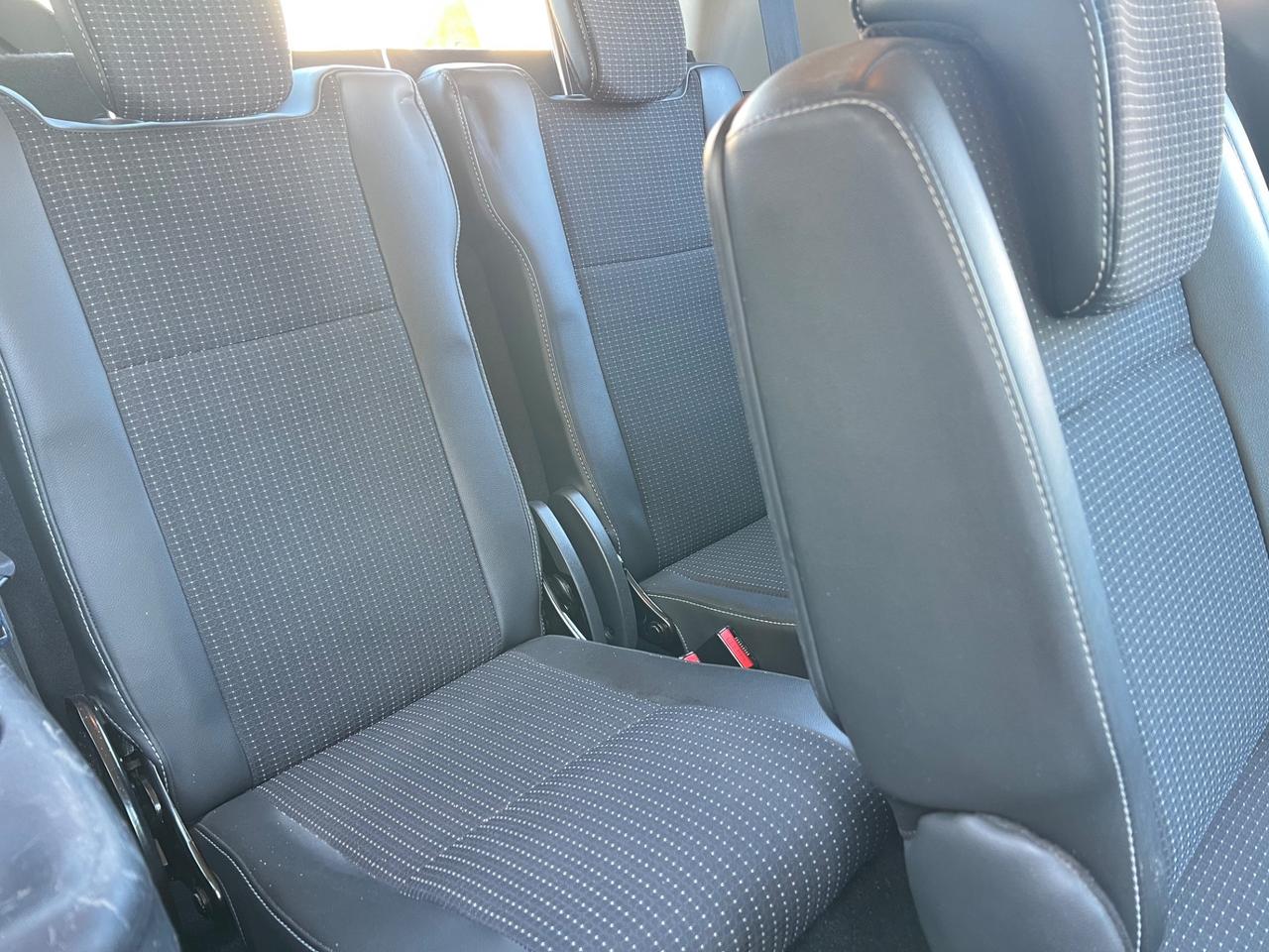 Renault Scenic 1.5 dCi 7 posti 110 CV