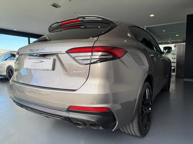 MASERATI Levante V6 Diesel 275 CV AWD Gransport Black Tetto,