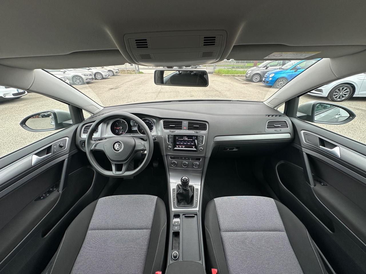 Volkswagen Golf Business 1.6 TDI BlueMotion Technology 35.000KM - 2015