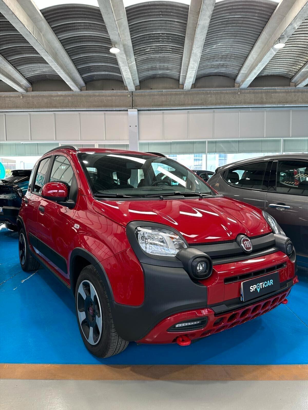 Fiat PANDA CROSS 1.0 HYBRID Km aziendale 2024