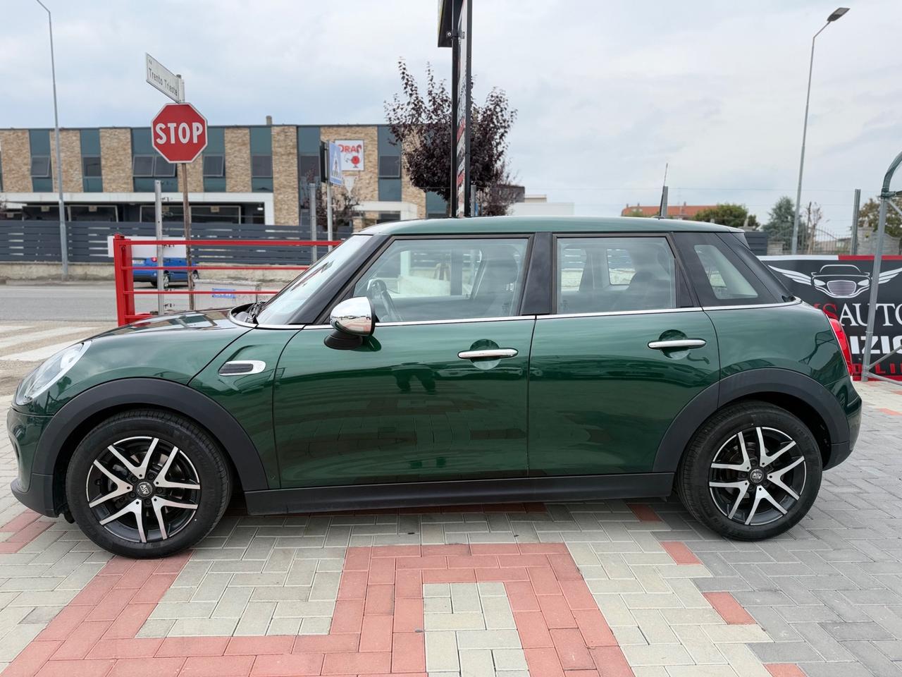 Mini 1.5 Cooper D 5 porte OK NEOPATENTATI EURO6