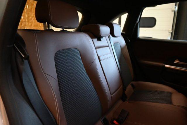 MERCEDES-BENZ B 180 NUOVA d AUTOMATICA SPORT PLUS NAVI CAM 17"LED TEL!
