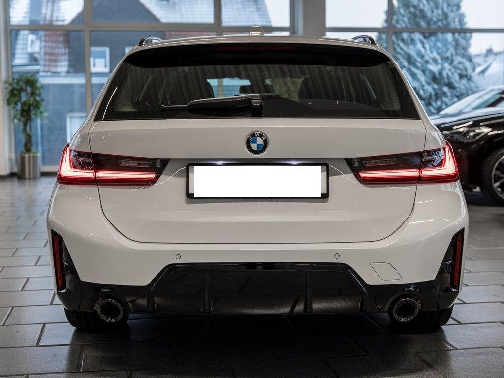 BMW 320d Touring Pacchetto M-Sport SHZ NAVI LED
