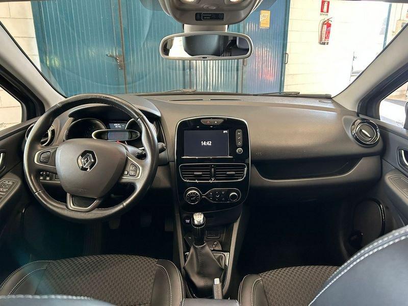 Renault Clio TCe 90 5 porte Moschino Life