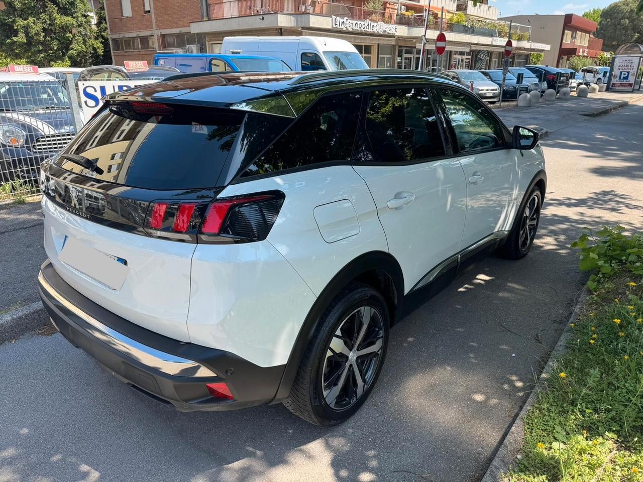Peugeot 3008 1.5 HDI Allure CATENA APPENA FATTA GARANZIA 12 M