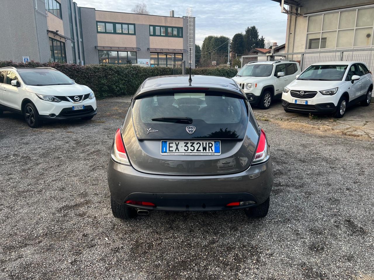 Lancia Ypsilon 1.2 69 CV 5 porte S Momodesign*NEOPATENTATI