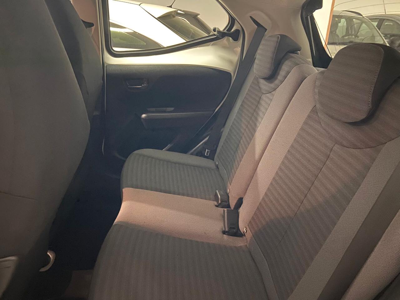 Toyota Aygo 1.0 VVT-i 72 CV 5 porte x-cite