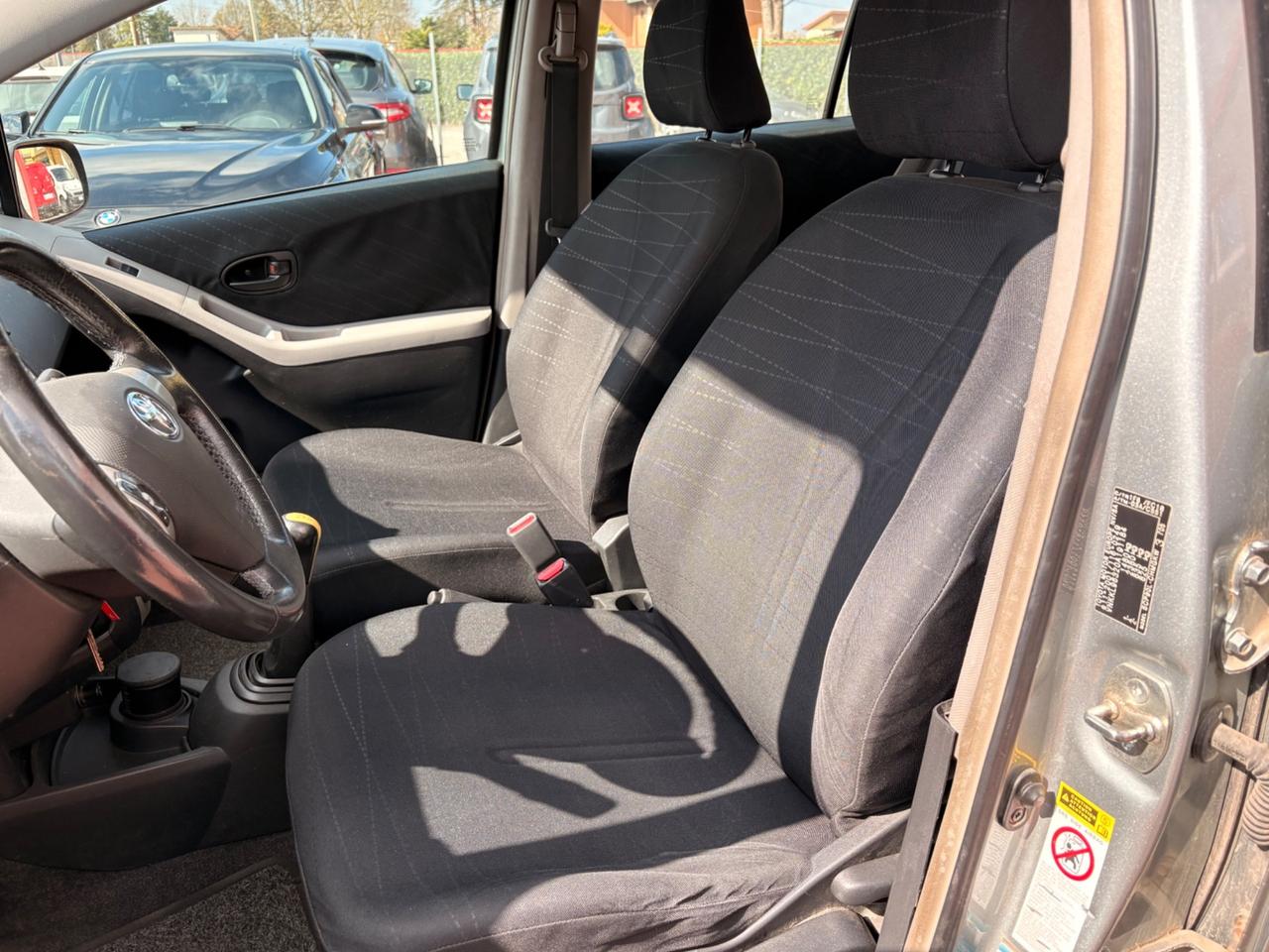 Toyota Yaris 1.3 5 porte - NEOPATENTATI