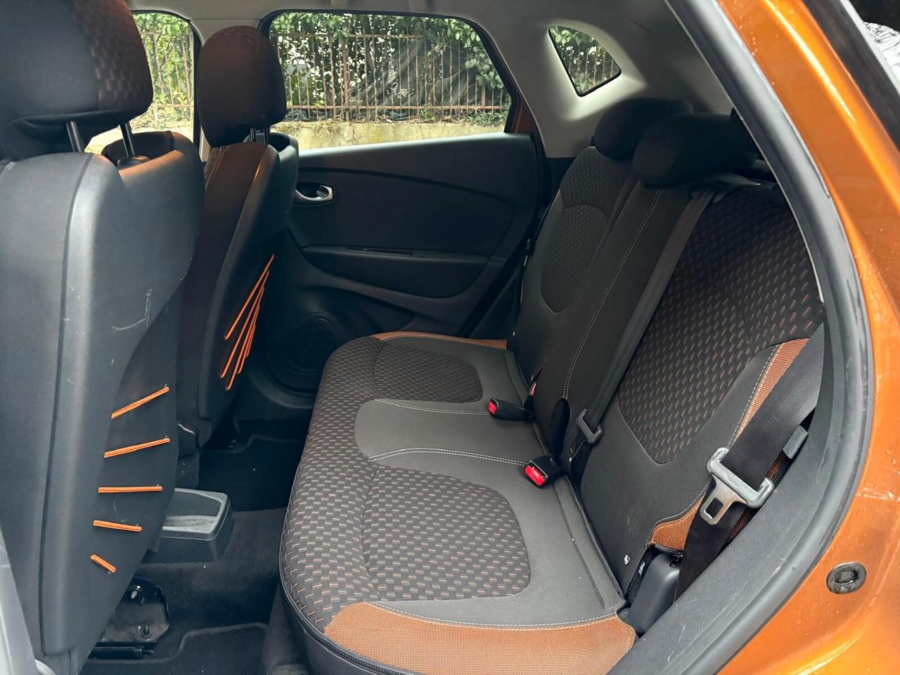 Renault Captur dCi 8V 90 CV EDC Sport Edition2