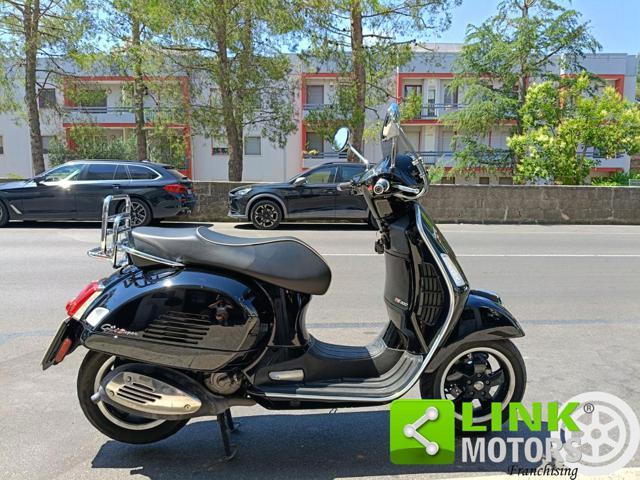PIAGGIO Vespa GTS 300 Super ABS