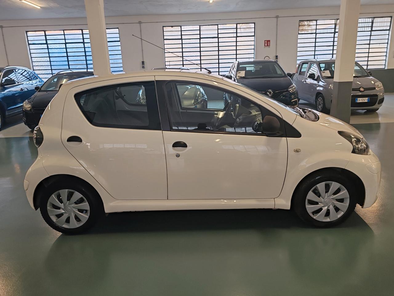 Toyota Aygo 1.0 12V VVT-i 5 porte Active