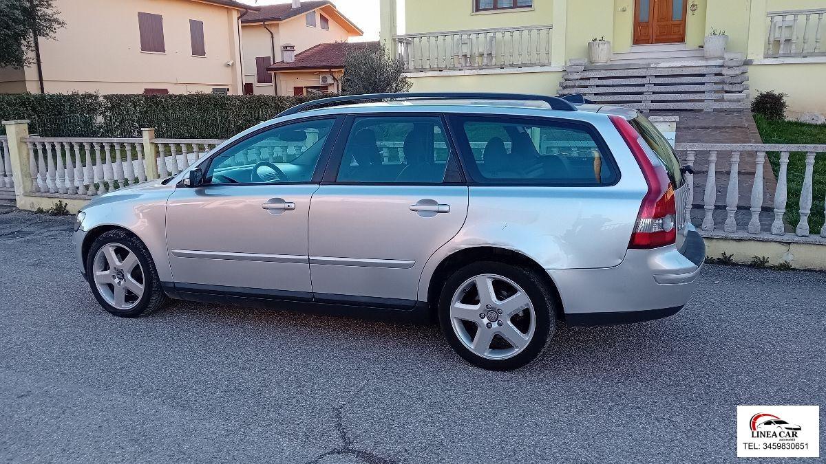 VOLVO - V50 2.0 diesel