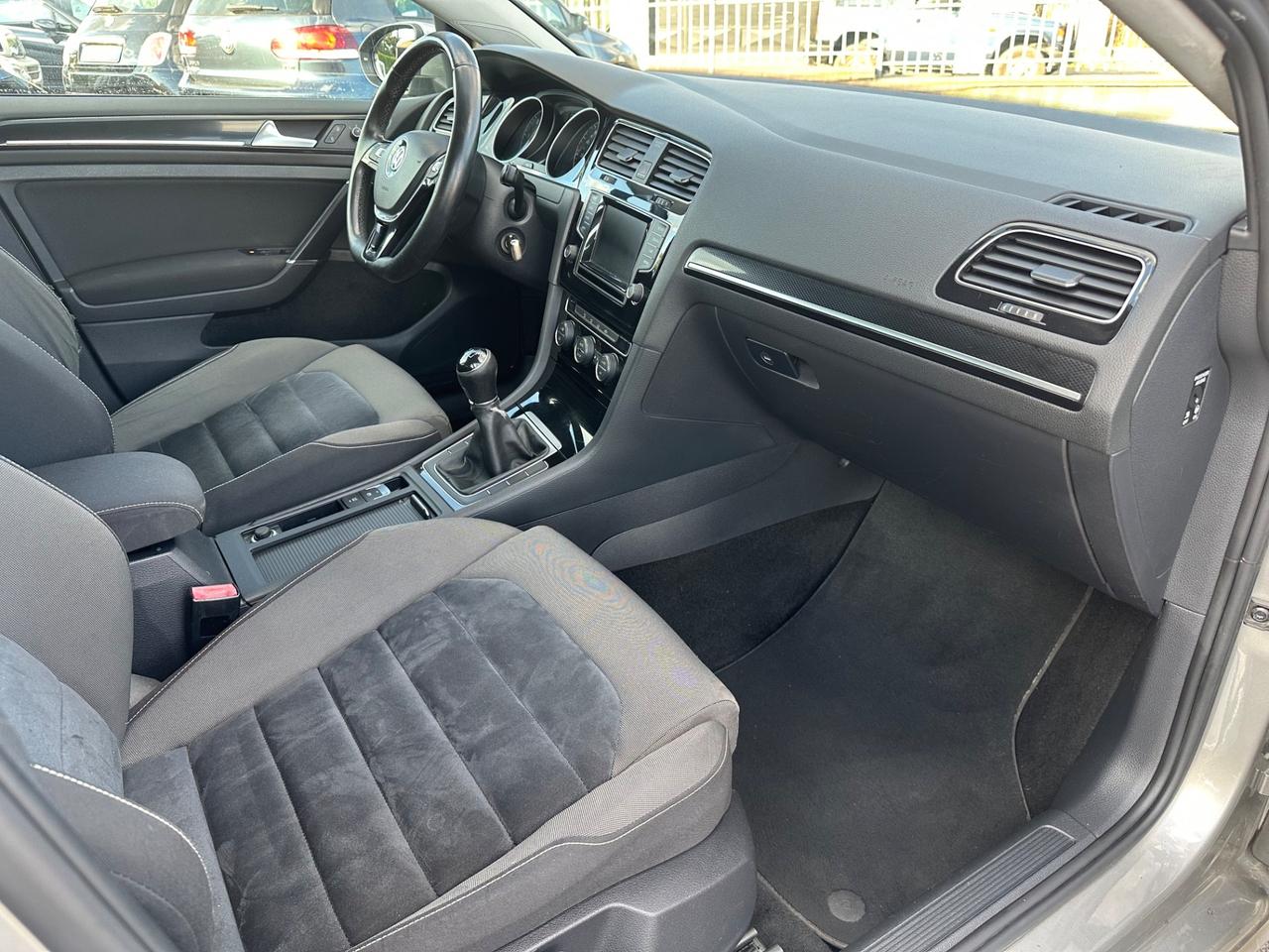 Volkswagen Golf 1.6 TDI 5p. Highline BlueMotion Technology